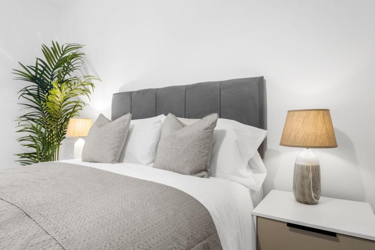 Exoticstay Apartments- 5* Elegant Luxury Centrally Located 2-Bedroom Apt Бирмингем Экстерьер фото