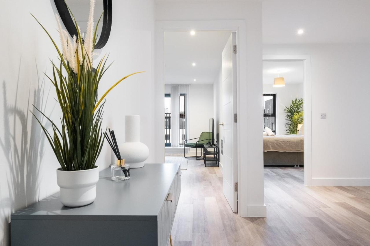 Exoticstay Apartments- 5* Elegant Luxury Centrally Located 2-Bedroom Apt Бирмингем Экстерьер фото